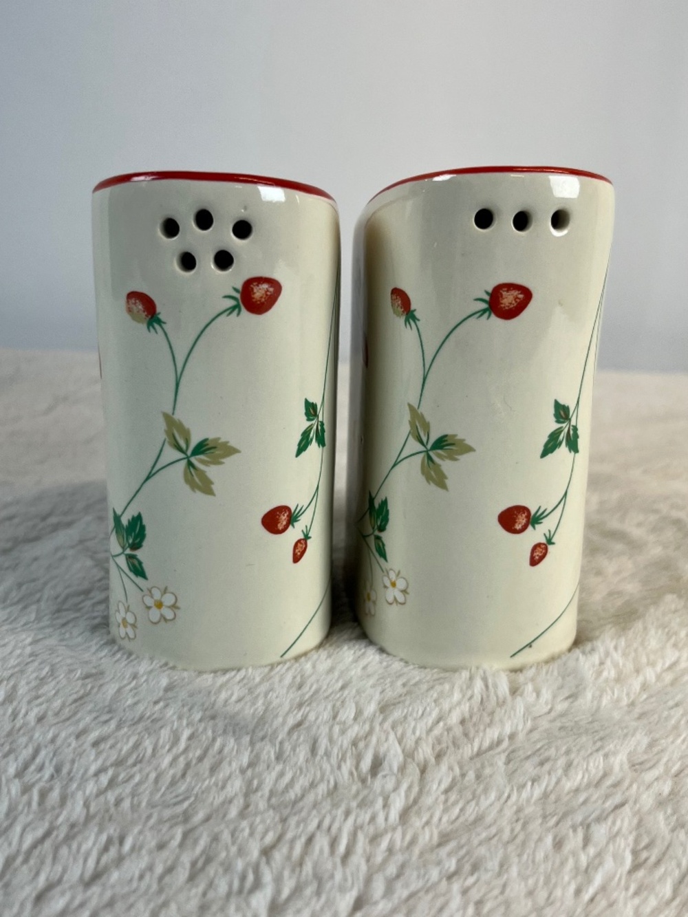 1980s Strawberry Pattern Design Salt & Pepper Shaker Set